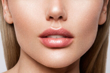 Lips coloring Leanne's Thailand Our Services ลงสีปากกึ่งถาวร