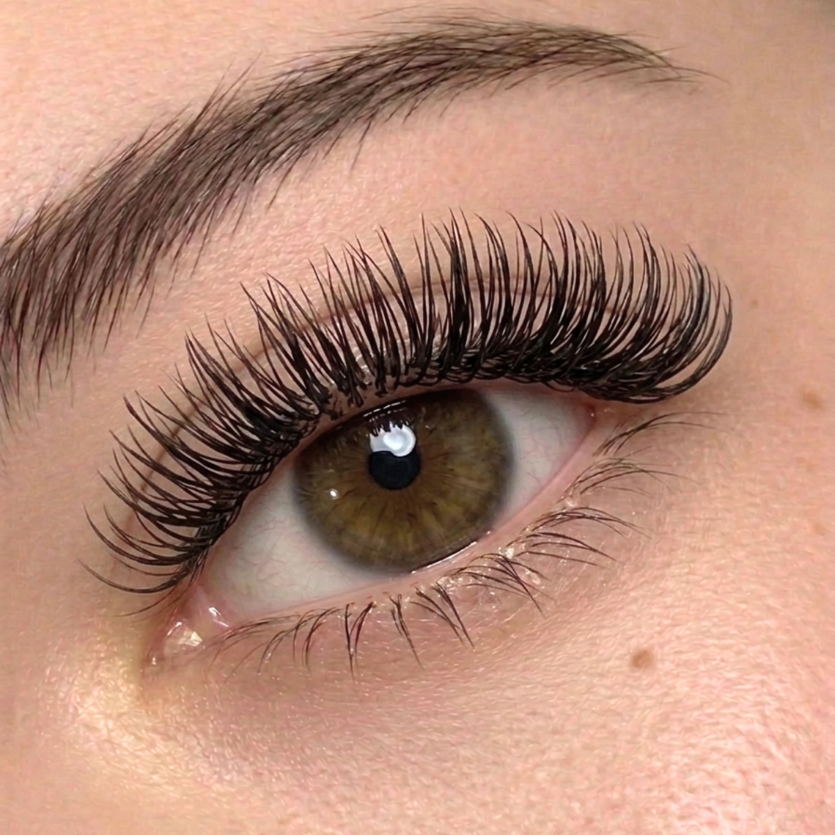 Eyelash-1 ต่อขนตาธรรมชาติ แบบ Classic เพิ่มความยาวและความคมชัดของดวงตา